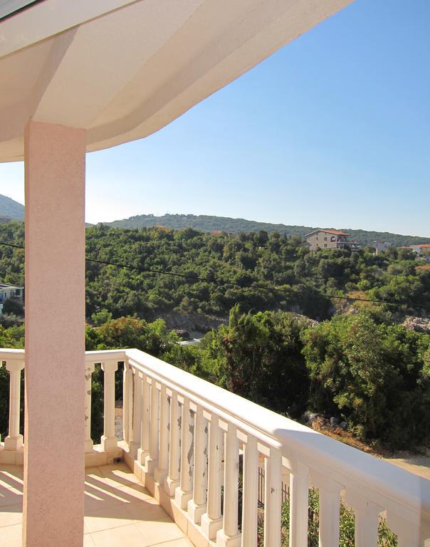 Villa Rossa Utjeha Exterior photo